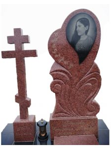 Памятник из красного гранита